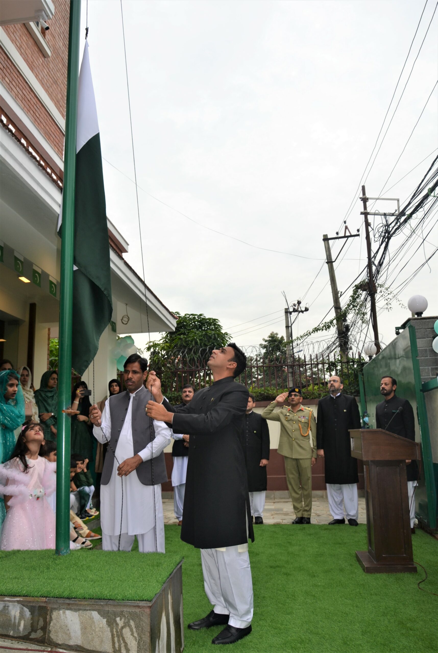 Flag hoisting ceremony held on 76th anniversary of Pakistan's
